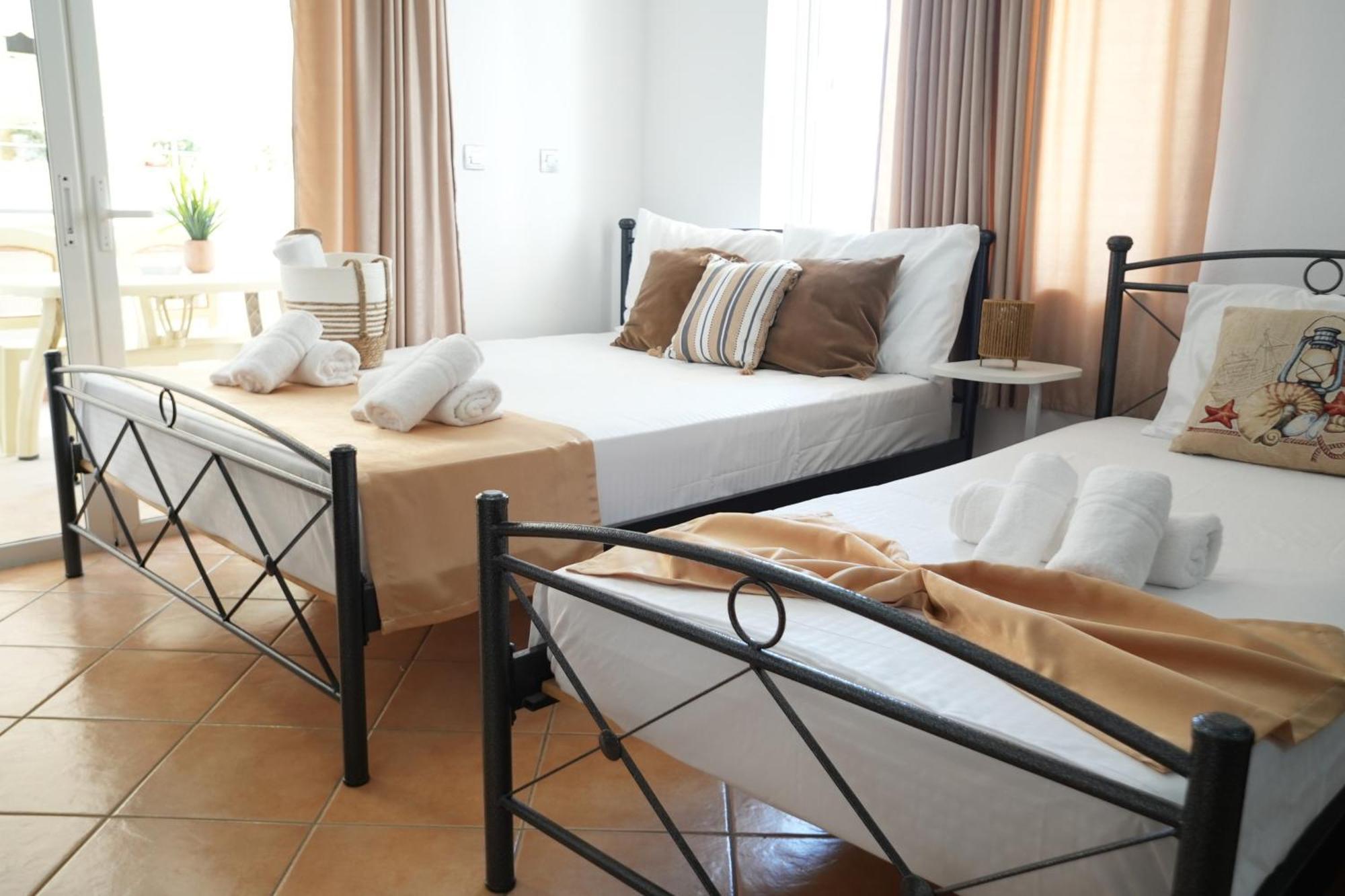 Saranda Waterside Apartments Ngoại thất bức ảnh